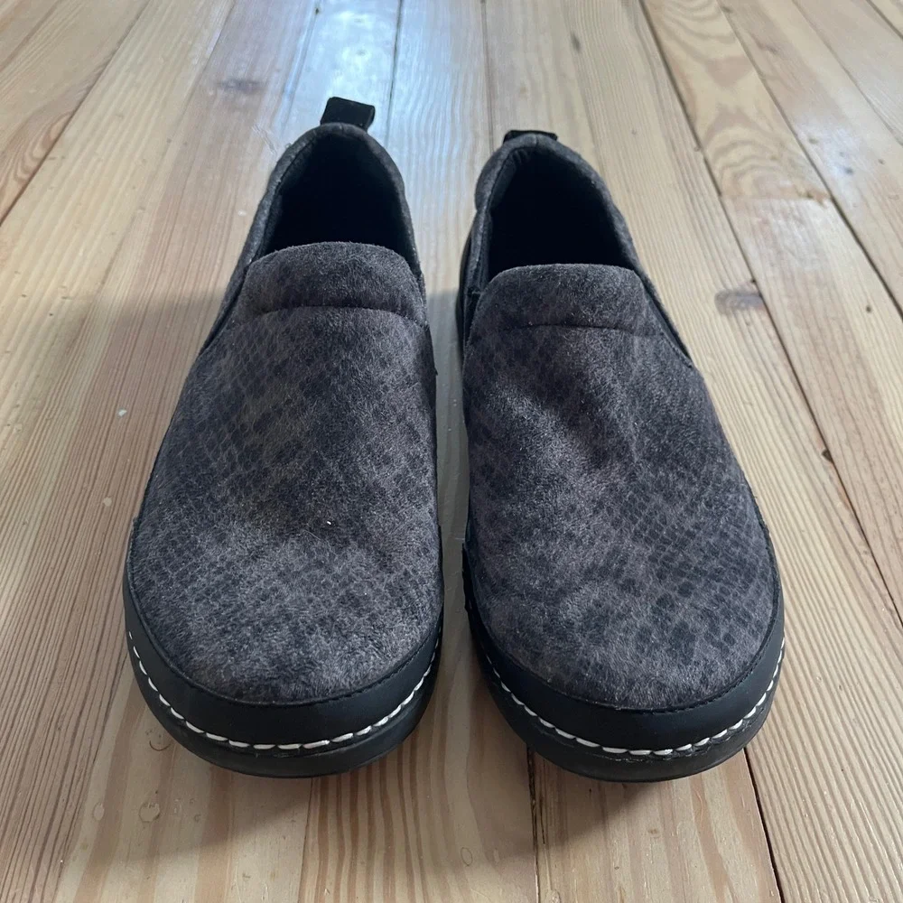 Alegria AXI-7001X Grey Snakeskin Slip On Shoes Womens 38 Comfort Casual Loafers‎